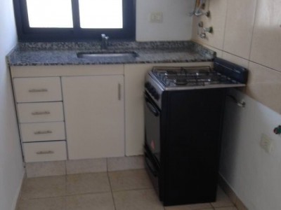 DEPARTAMENTO DE 2 DORMITORIOS CON COCHERA