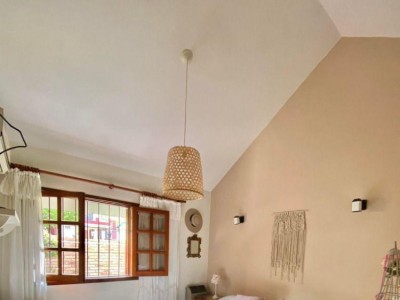 EXCELENTE PROPIEDAD CON PILETA Y QUINCHO