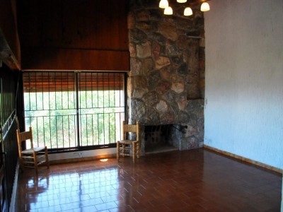 ESPECTACULAR CASA CON VISTA A LA CIUDAD