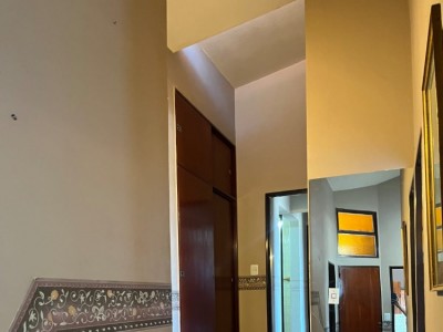 ESPECTACULAR CASA CON VISTA A LA CIUDAD