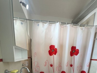 CASA CON PILETA EN COSTA AZUL