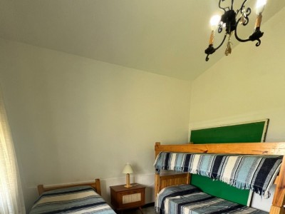 CASA CON PILETA EN COSTA AZUL