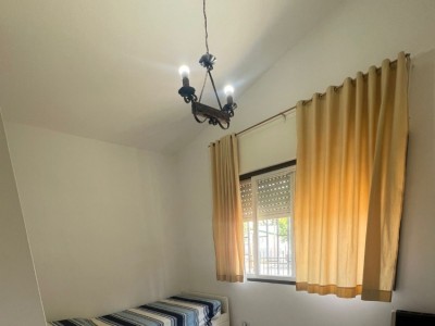 CASA CON PILETA EN COSTA AZUL