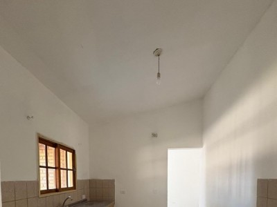 CASA DE 3 DORMITORIOS OPORTUNIDAD !!