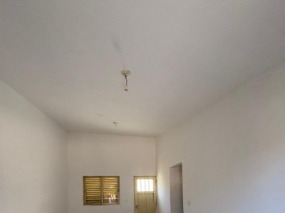 CASA DE 3 DORMITORIOS OPORTUNIDAD !!