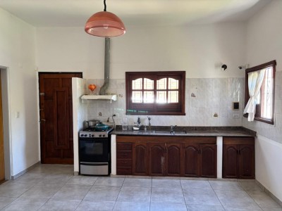 CASA EN EXCELENTE BARRIO 