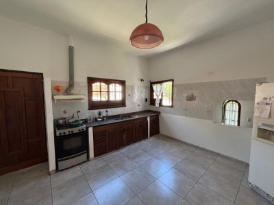 CASA EN EXCELENTE BARRIO 