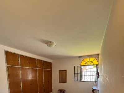 CASA EN EXCELENTE BARRIO 