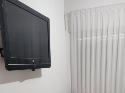 CASA CON PARQUE Y PILETA