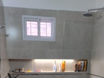 CASA CON PARQUE Y PILETA