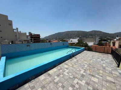 DEPARTAMENTO CON PILETA