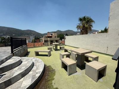 DEPARTAMENTO CON PILETA