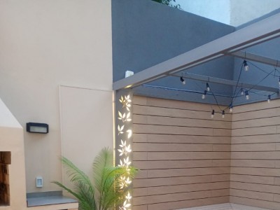 DEPARTAMENTO CENTRICO CON PILETA