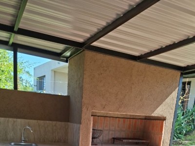 COMPLEJO DE 2 CABAÑAS EN CABALANGO