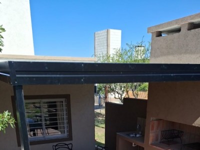 COMPLEJO DE 2 CABAÑAS EN CABALANGO