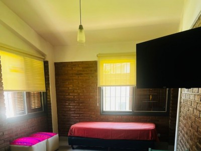 CASA 2 DORM CON PILETA