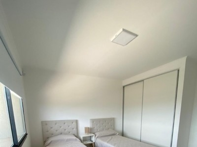 CASA CON PILETA Y VISTA