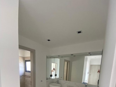 CASA CON PILETA Y VISTA