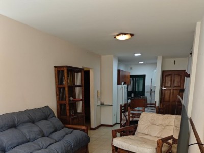 DEPTO 2 DORMITORIOS CENTRICO 