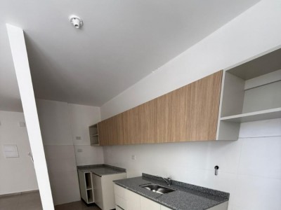 DEPTO CON PILETA EDIFICIO CATEGORIA