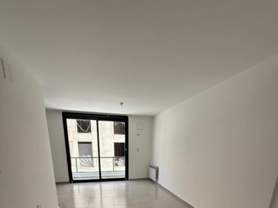 DEPTO CON PILETA EDIFICIO CATEGORIA