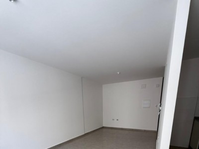 DEPTO CON PILETA EDIFICIO CATEGORIA