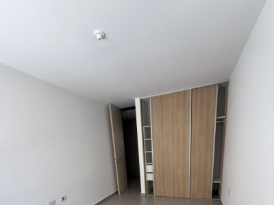 DEPTO CON PILETA EDIFICIO CATEGORIA