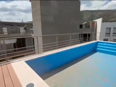 DEPTO CON PILETA EDIFICIO CATEGORIA