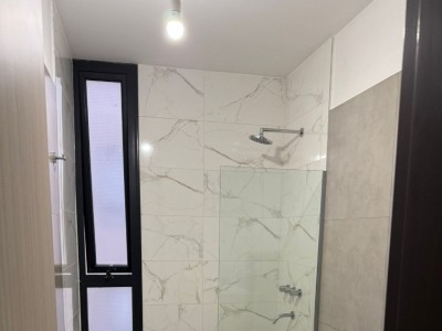 DEPTO CENTRO COCHERA Y PILETA