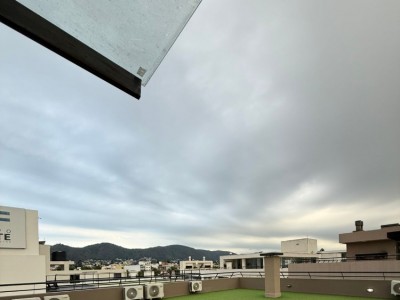 DEPTO CENTRO COCHERA Y PILETA