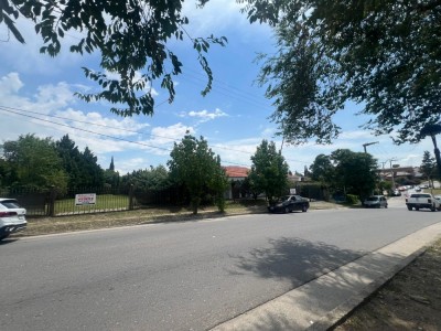 LOTE FRENTE AL RIO 