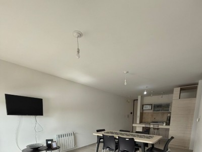 DEPTO CENTRO COCHERA Y PILETA