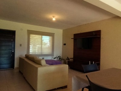 HERMOSA CASA 2 DORMITORIOS