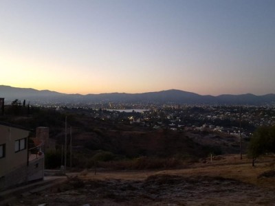 TERRENO CON VISTA EN VILLA DEL LAGO