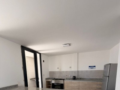 DUPLEX 2 DORM. PLENO CENTRO
