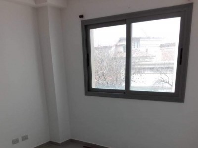DEPARTAMENTO CENTRO CON COCHERA