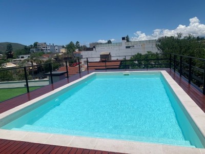 DEPTO CENTRO COCHERA Y PILETA