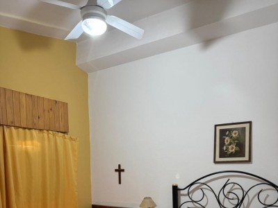CASA + 2 CABAÑAS CON PILETA